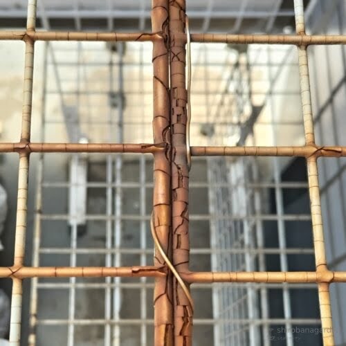 経年劣化　ひび割れ